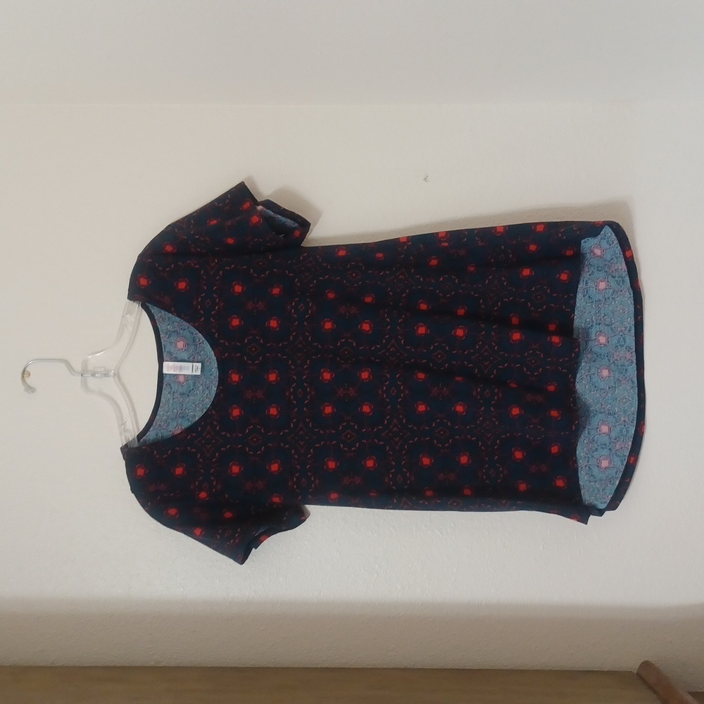 LulaRoe Tunic Top short sleeve Crew Neck High Low Small